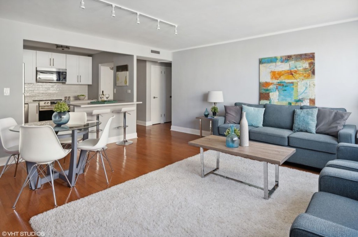 6301 N Sheridan Road 19D