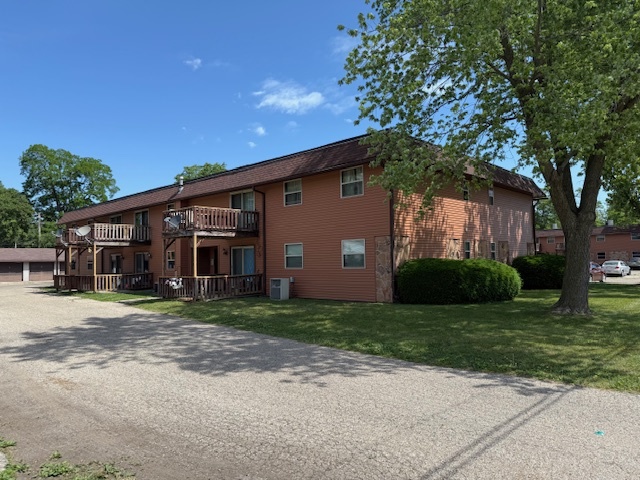 1912 Blackhawk Boulevard