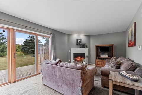 Tiny photo for 924 STRATFORD Court, Grayslake, IL 60030 (MLS # 12418813)