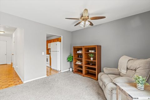 Tiny photo for 924 STRATFORD Court, Grayslake, IL 60030 (MLS # 12418813)