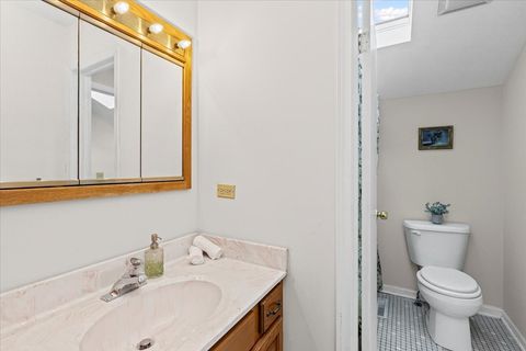 Tiny photo for 924 STRATFORD Court, Grayslake, IL 60030 (MLS # 12418813)