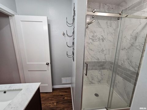 Tiny photo for 219 S 19TH Street, Mt Vernon, IL 62864 (MLS # EB460189)