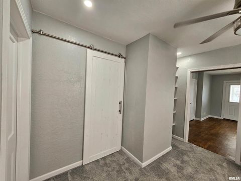 Tiny photo for 219 S 19TH Street, Mt Vernon, IL 62864 (MLS # EB460189)