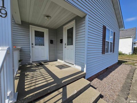 Tiny photo for 219 S 19TH Street, Mt Vernon, IL 62864 (MLS # EB460189)