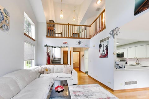 Tiny photo for 2178 Seaver Lane, Hoffman Estates, IL 60169 (MLS # 12725254)