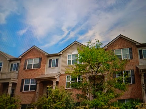 Photo of 406 Prairie Court, Morton Grove, IL 60053 (MLS # 12673729)