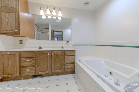 Tiny photo for 1208 Foxpointe Drive, Sycamore, IL 60178 (MLS # 12485142)