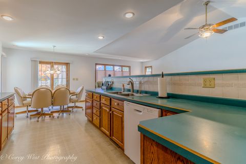 Tiny photo for 1208 Foxpointe Drive, Sycamore, IL 60178 (MLS # 12485142)