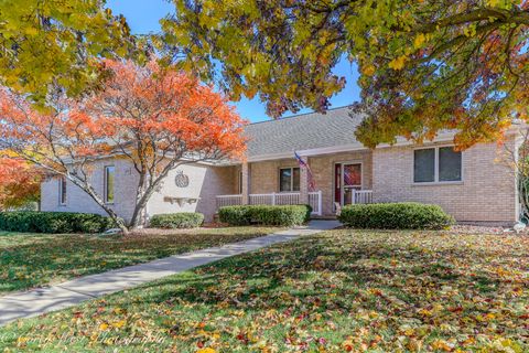 Tiny photo for 1208 Foxpointe Drive, Sycamore, IL 60178 (MLS # 12485142)