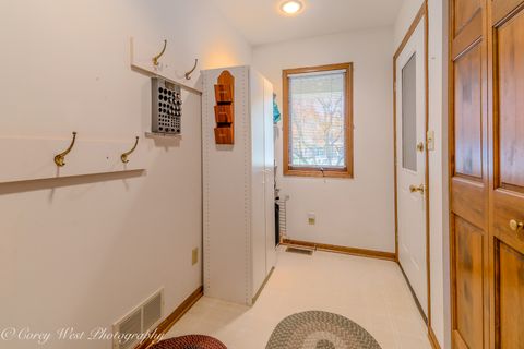 Tiny photo for 1208 Foxpointe Drive, Sycamore, IL 60178 (MLS # 12485142)