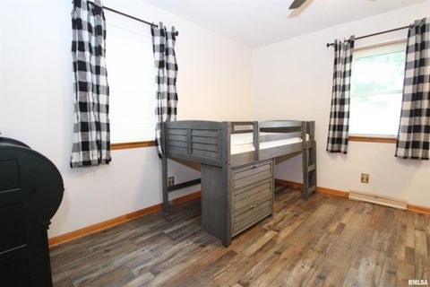 Tiny photo for 915 N 12TH Street, Clinton, IA 52732 (MLS # QC4266503)