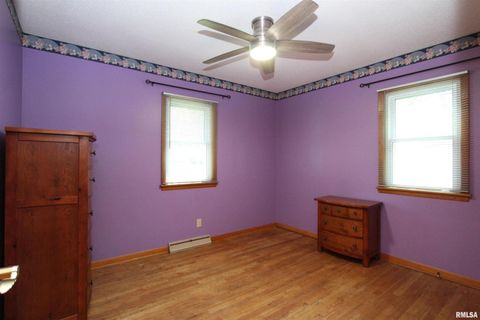 Tiny photo for 915 N 12TH Street, Clinton, IA 52732 (MLS # QC4266503)