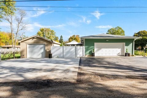 Tiny photo for 1302 Cary Road, Algonquin, IL 60102 (MLS # 12649362)
