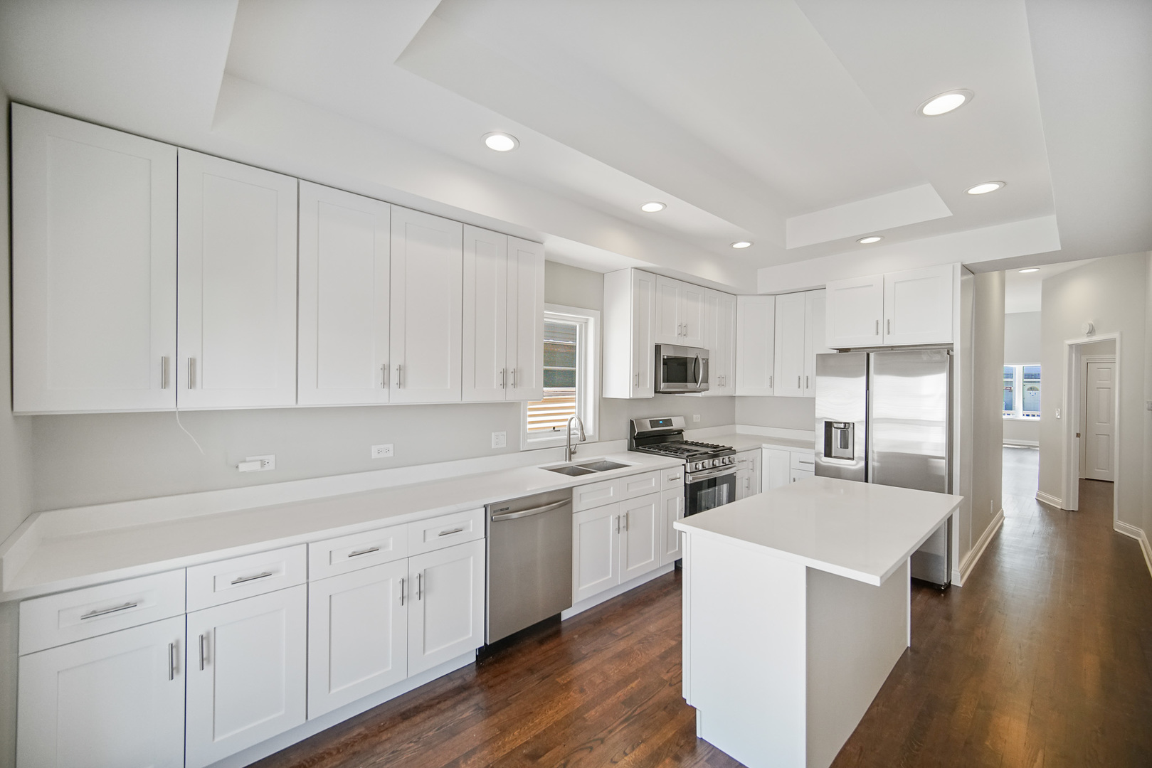 612 W 46th Place