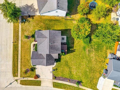 Tiny photo for 9 Willowbend Court, Bloomington, IL 61705 (MLS # 12470927)