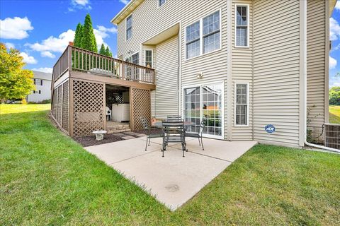 Tiny photo for 9 Willowbend Court, Bloomington, IL 61705 (MLS # 12470927)