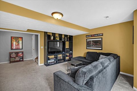 Tiny photo for 9 Willowbend Court, Bloomington, IL 61705 (MLS # 12470927)