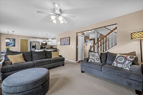 Tiny photo for 9 Willowbend Court, Bloomington, IL 61705 (MLS # 12470927)