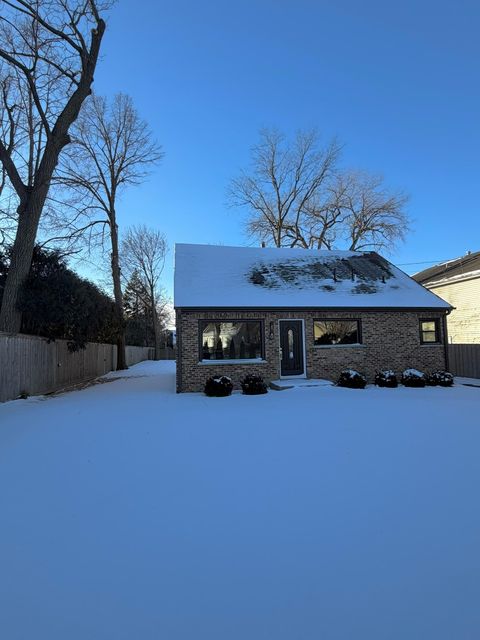 Photo of 830 Deerfield Road, Highland Park, IL 60035 (MLS # 12602966)