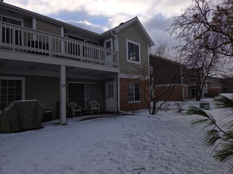 Tiny photo for 2466 Charleston Drive #1, Schaumburg, IL 60193 (MLS # 12537963)