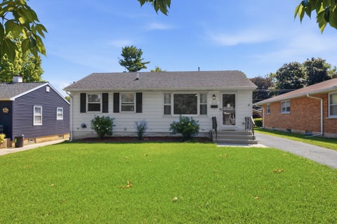 Tiny photo for 219 N Berteau Avenue, Bartlett, IL 60103 (MLS # 12697415)