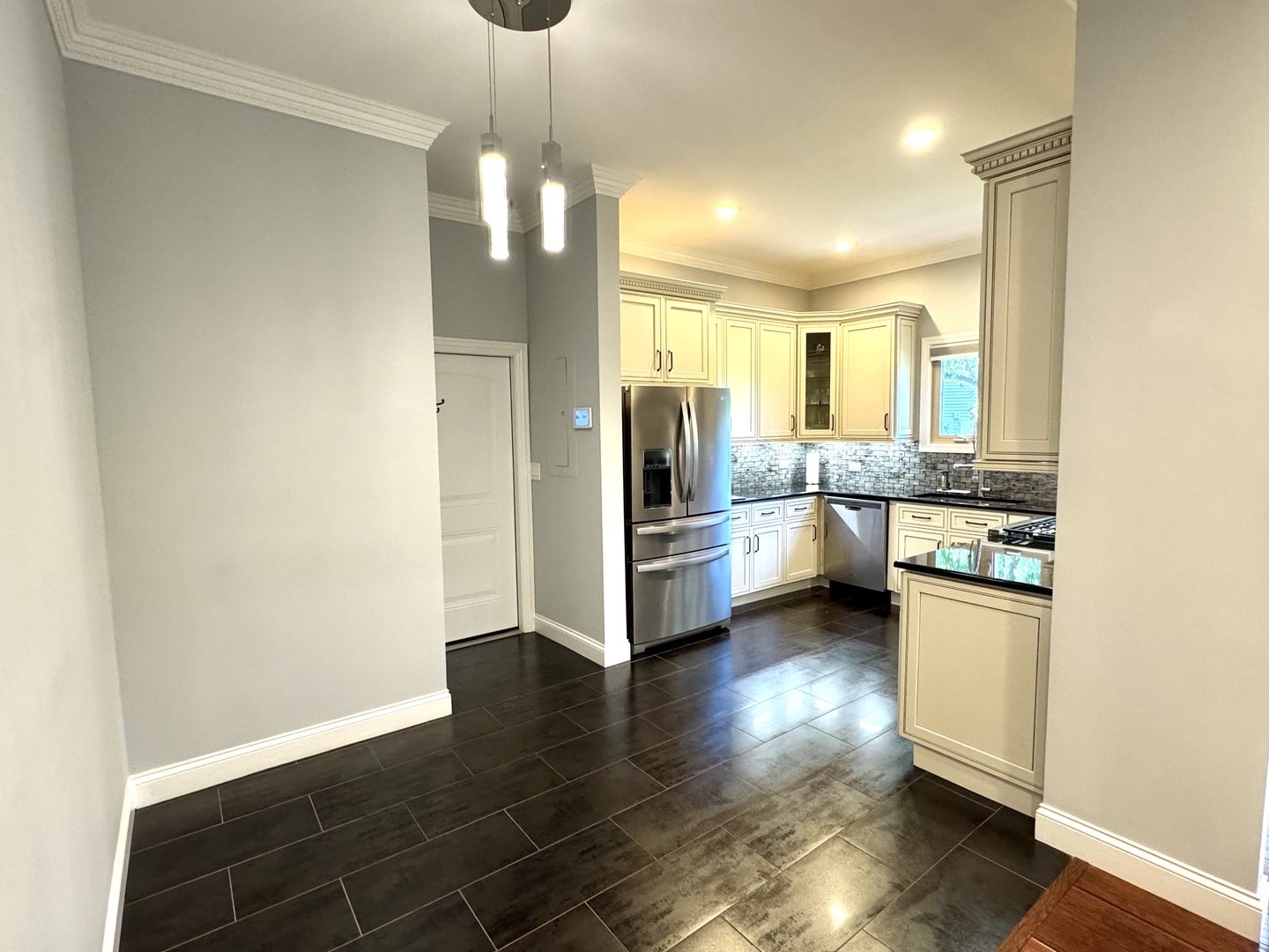 1009 Arbor Court