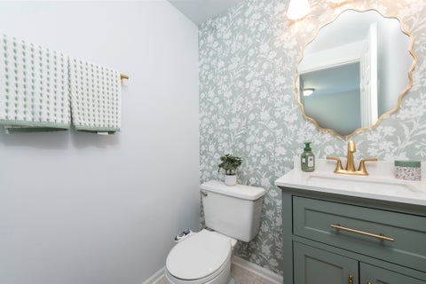 Tiny photo for 36111 N New Bridge Court, Gurnee, IL 60031 (MLS # 12597358)