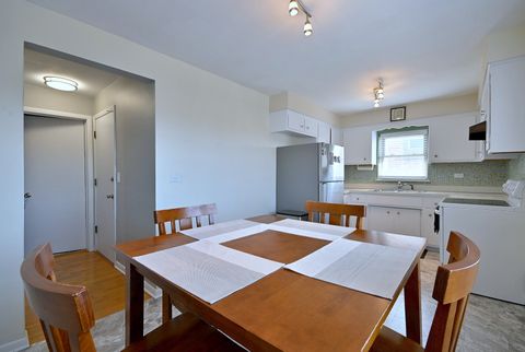 Tiny photo for 7310 N Harlem Avenue #303, Chicago, IL 60631 (MLS # 12595537)