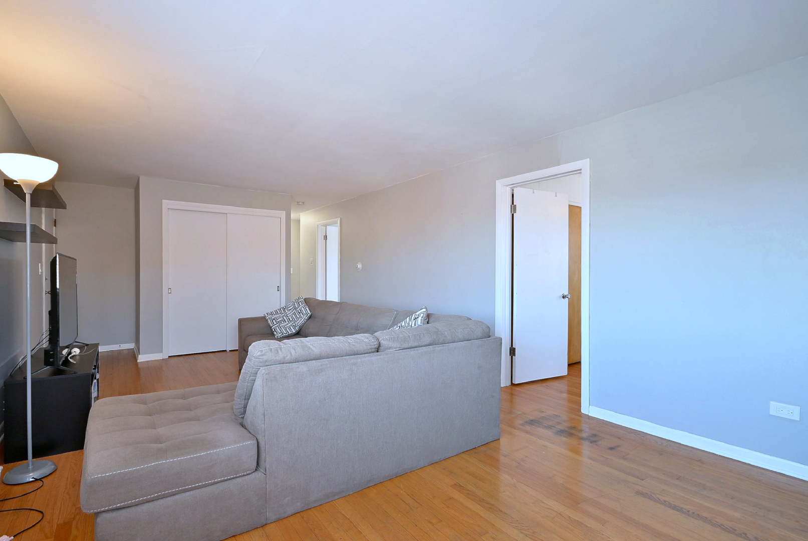 7310 N Harlem Avenue 303