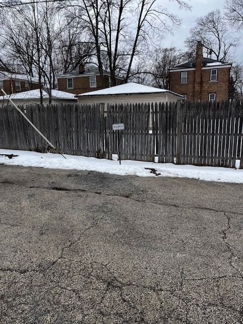 Tiny photo for 520 N Wolf Road #203, Hillside, IL 60162 (MLS # 12585872)