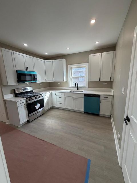 Tiny photo for 10426 S Calhoun Avenue, Chicago, IL 60617 (MLS # 12605478)