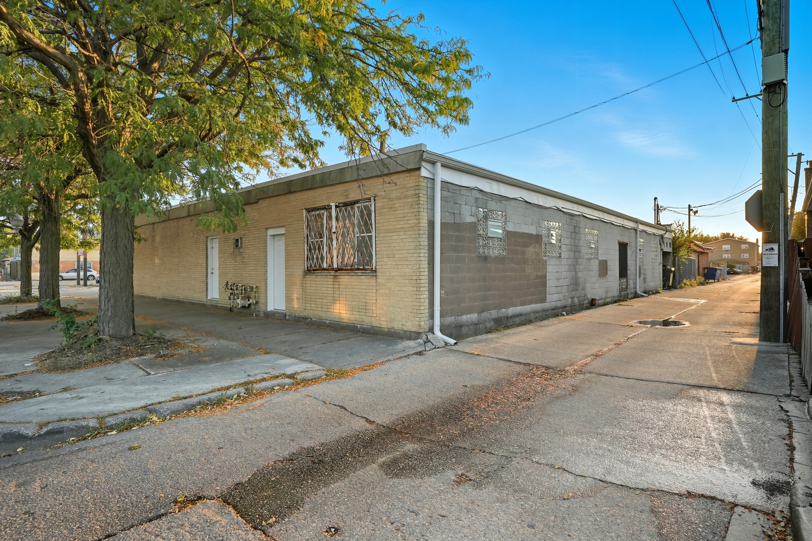 5840 W 63rd Street