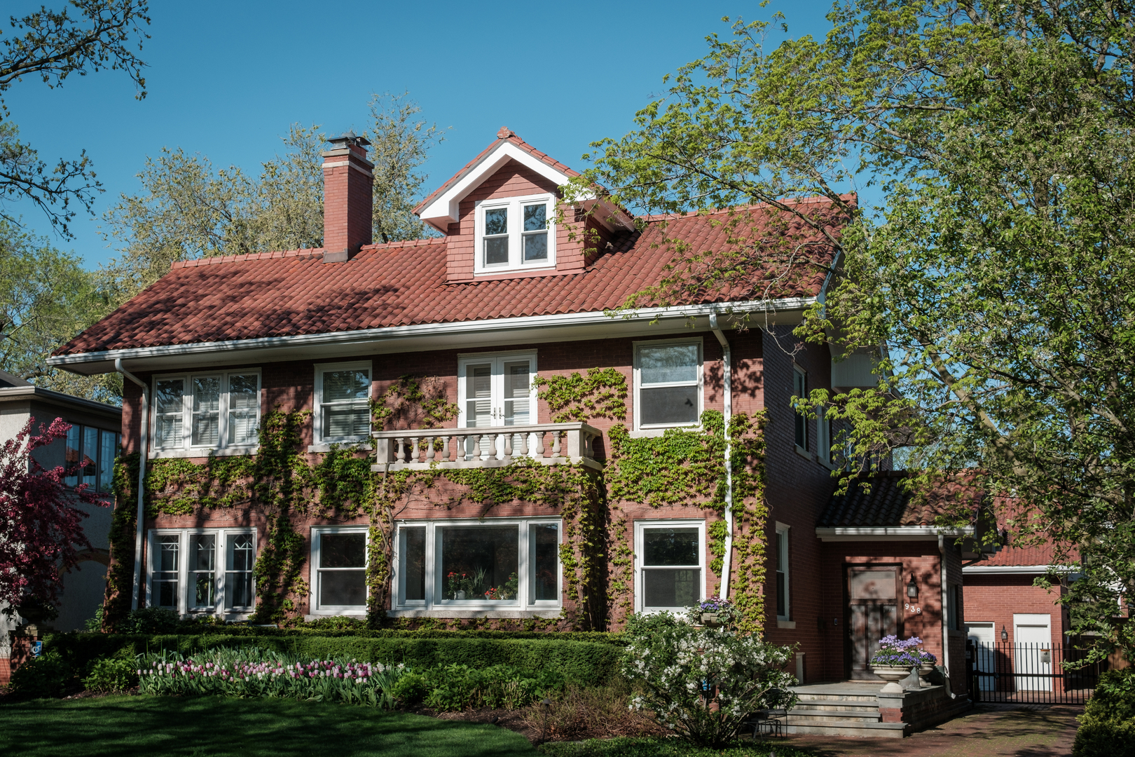 938 Edgemere Court