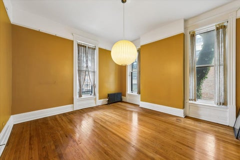 Tiny photo for 556 W Arlington Place #2, Chicago, IL 60614 (MLS # 12795978)