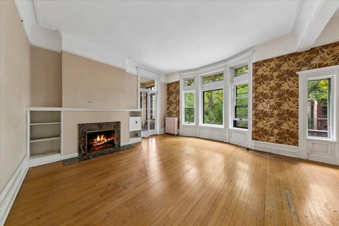 Tiny photo for 556 W Arlington Place #2, Chicago, IL 60614 (MLS # 12795978)