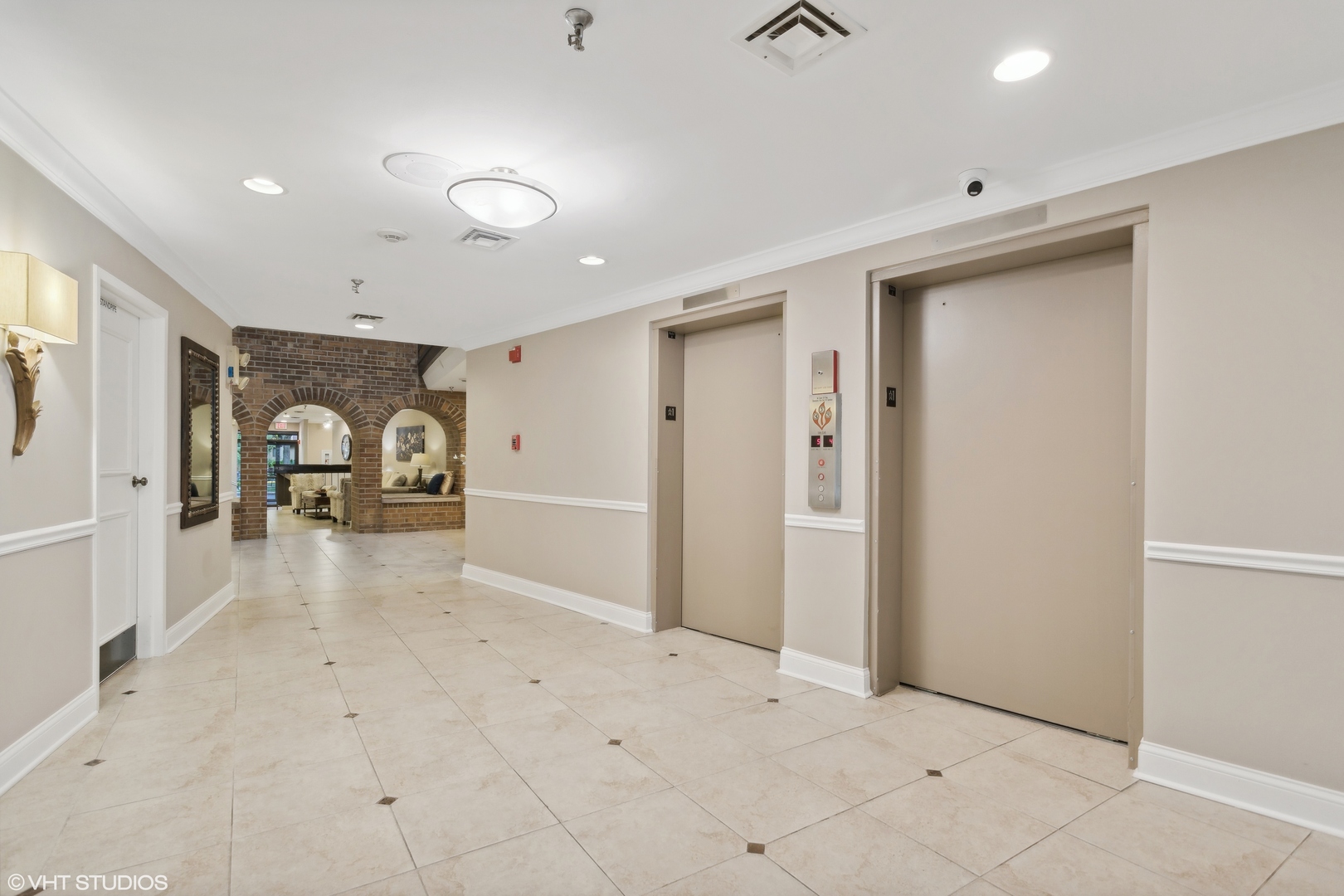 701 Lake Hinsdale Drive 412