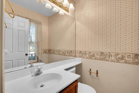 Tiny photo for 1735 Portsmith Lane #8-3, Arlington Heights, IL 60004 (MLS # 12678643)