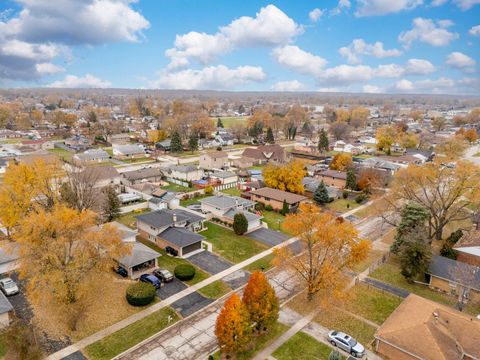 Tiny photo for 7656 W 80th Place, Bridgeview, IL 60455 (MLS # 12522469)