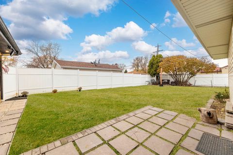 Tiny photo for 7656 W 80th Place, Bridgeview, IL 60455 (MLS # 12522469)