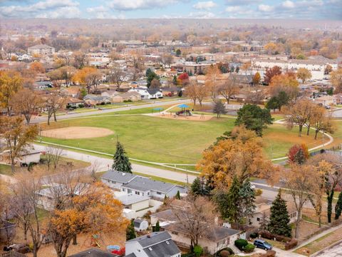 Tiny photo for 7656 W 80th Place, Bridgeview, IL 60455 (MLS # 12522469)