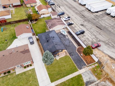 Tiny photo for 7656 W 80th Place, Bridgeview, IL 60455 (MLS # 12522469)