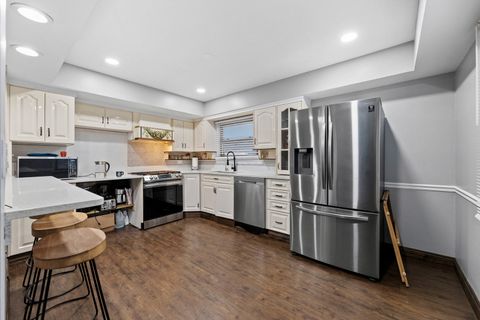 Tiny photo for 7656 W 80th Place, Bridgeview, IL 60455 (MLS # 12522469)