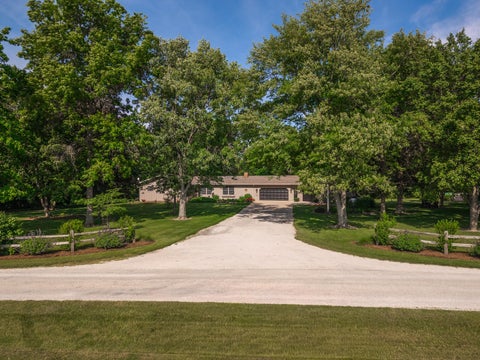 Tiny photo for 9684-165 E 1900 N Road, Pontiac, IL 61764 (MLS # 12791580)