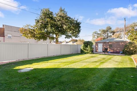 Tiny photo for 3400 N Narragansett Avenue, Chicago, IL 60634 (MLS # 12508057)