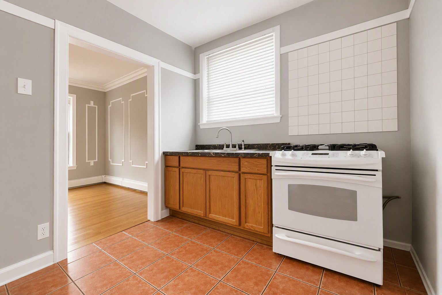 911 E 85th Street 3E