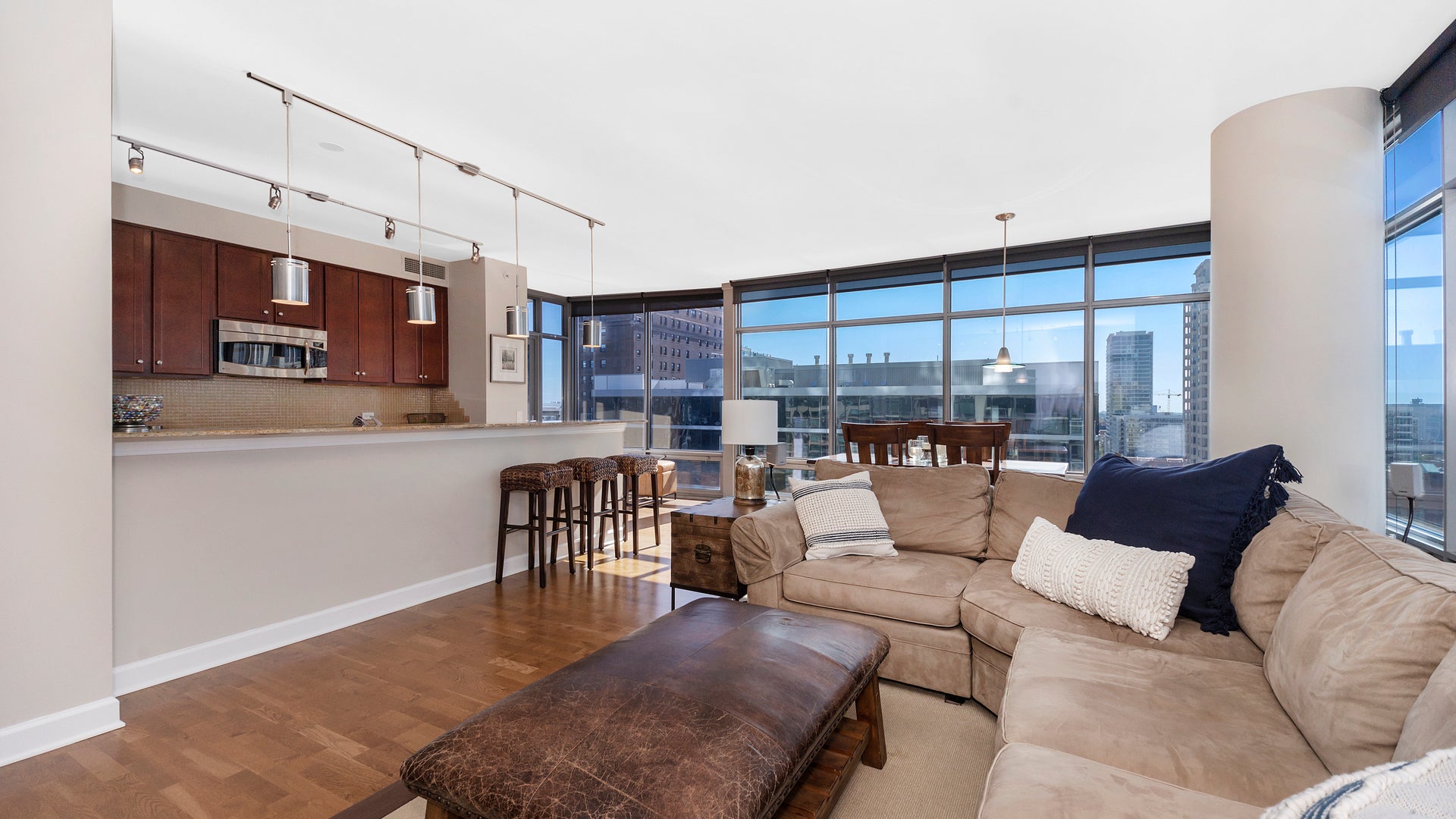 100 E 14th Street 1406