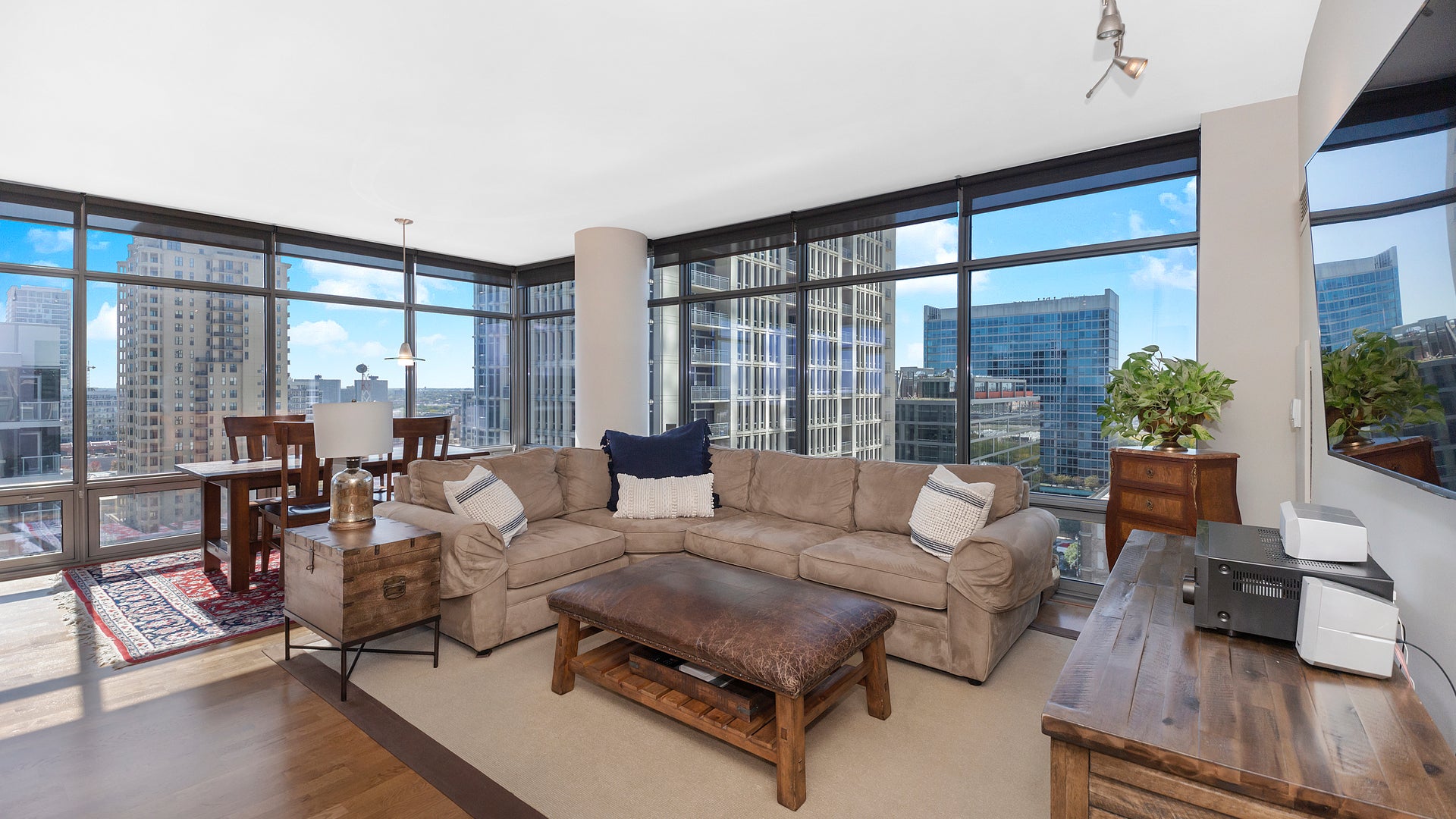 100 E 14th Street 1406