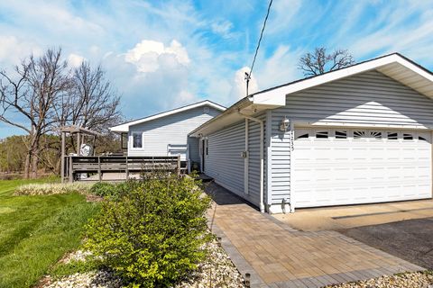 Tiny photo for 4235 Oaklane Road, Rockford, IL 61109 (MLS # 12632512)