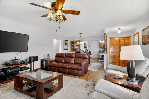 Tiny photo for 4235 Oaklane Road, Rockford, IL 61109 (MLS # 12632512)