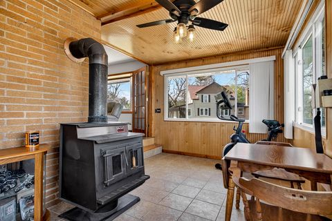 Tiny photo for 4235 Oaklane Road, Rockford, IL 61109 (MLS # 12632512)